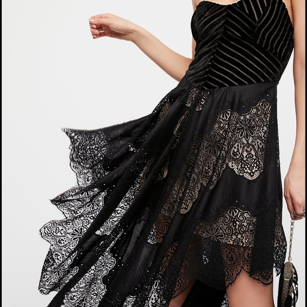 Free People Dark Fairy dress 🖤 🌿